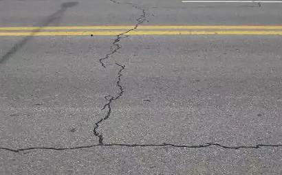 Common diseases of asphalt concrete pavement and their causes